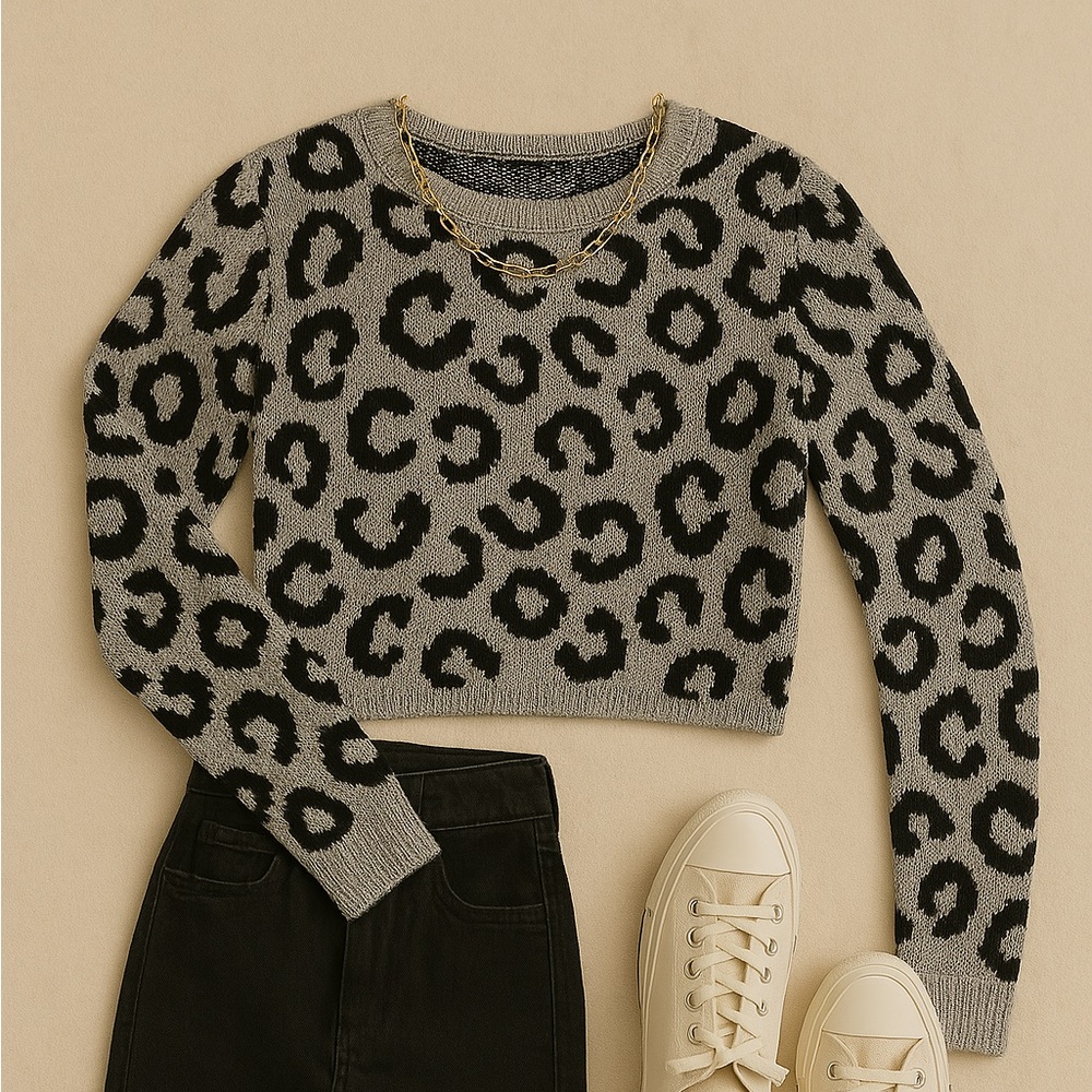 Y2K leopard print cropped sweater